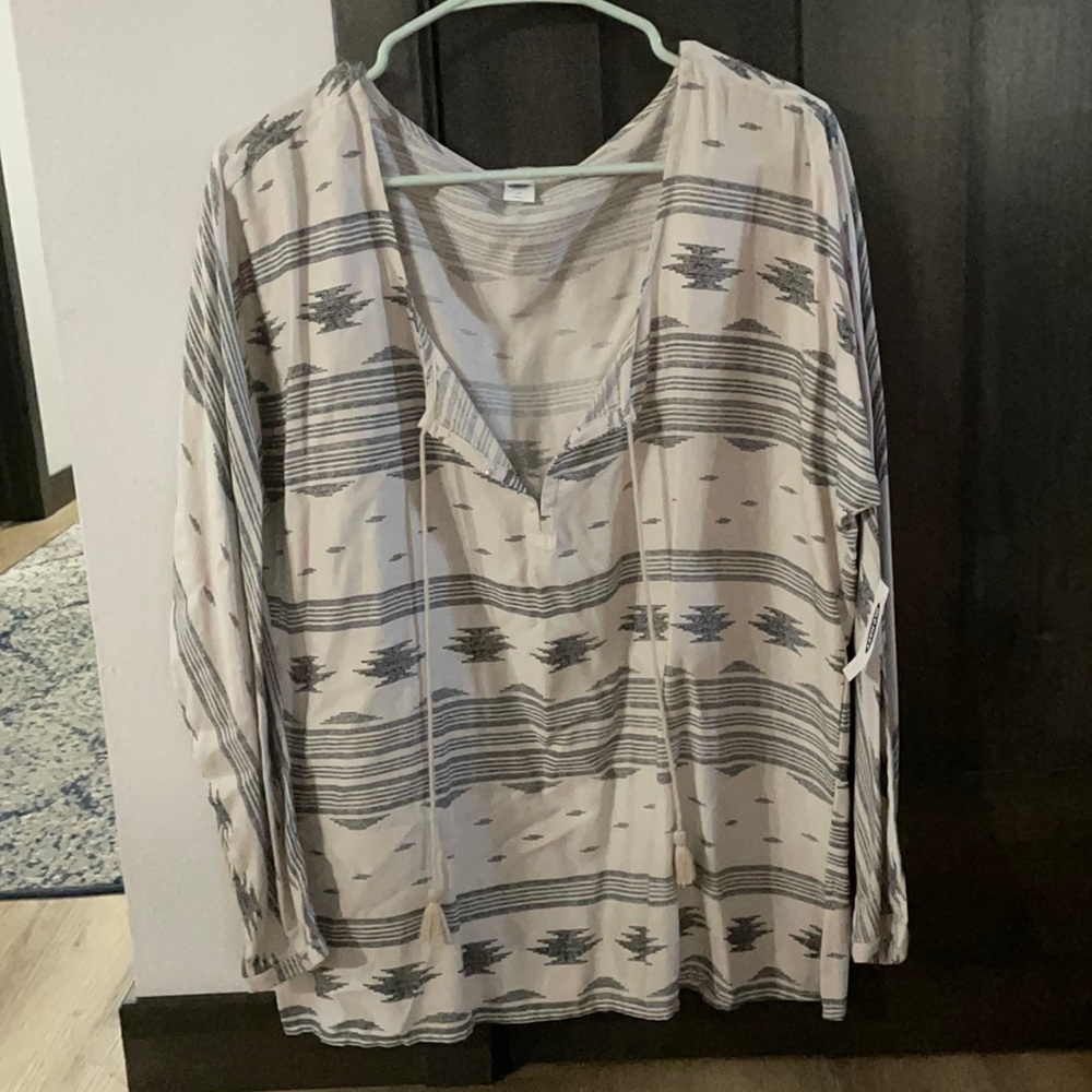 NWT - Boho Aztec Patterned Top
